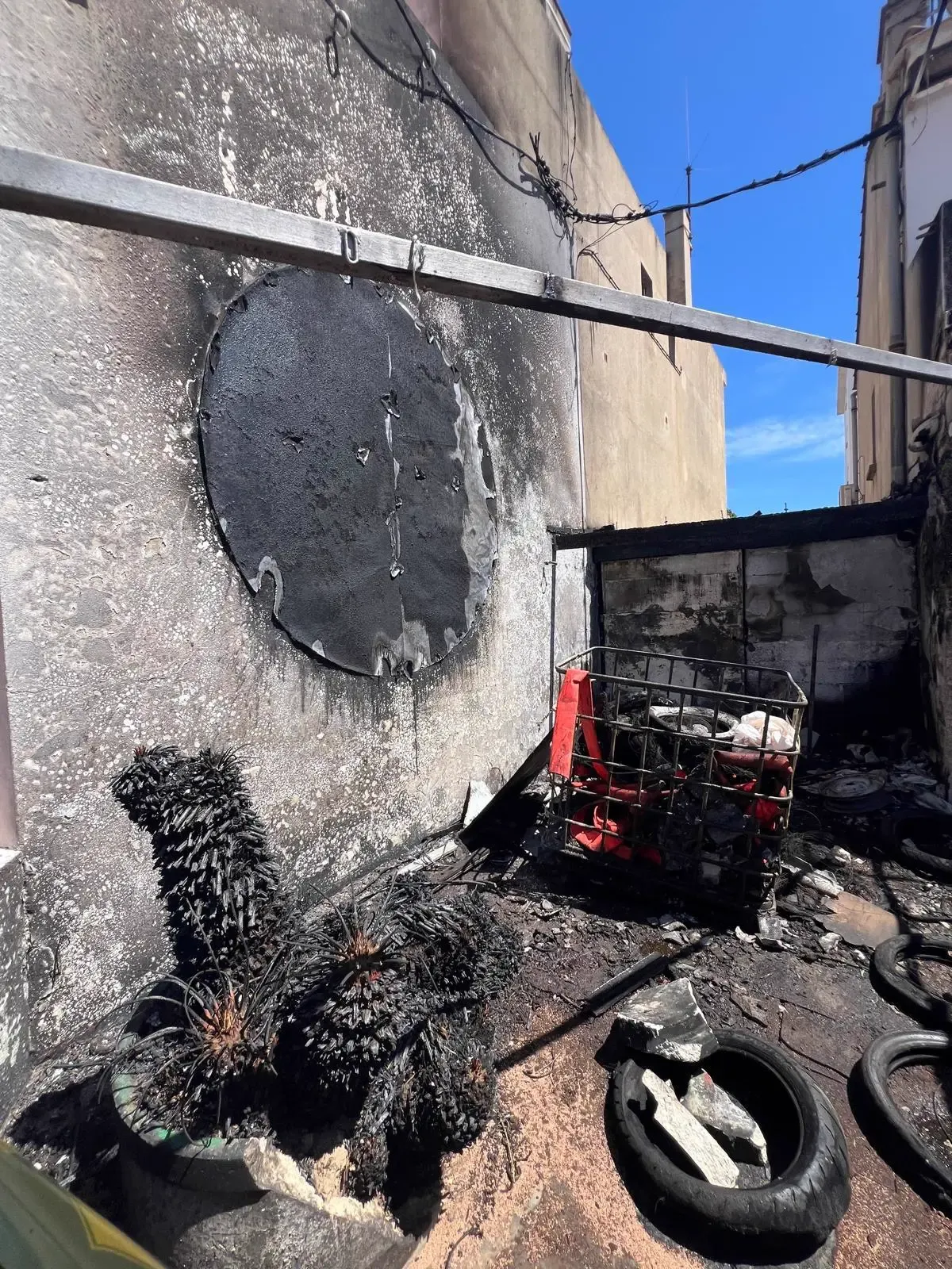 Matériel et stockage avant traitement - Décontamination de mobilier et matériel après incendie dans le Var