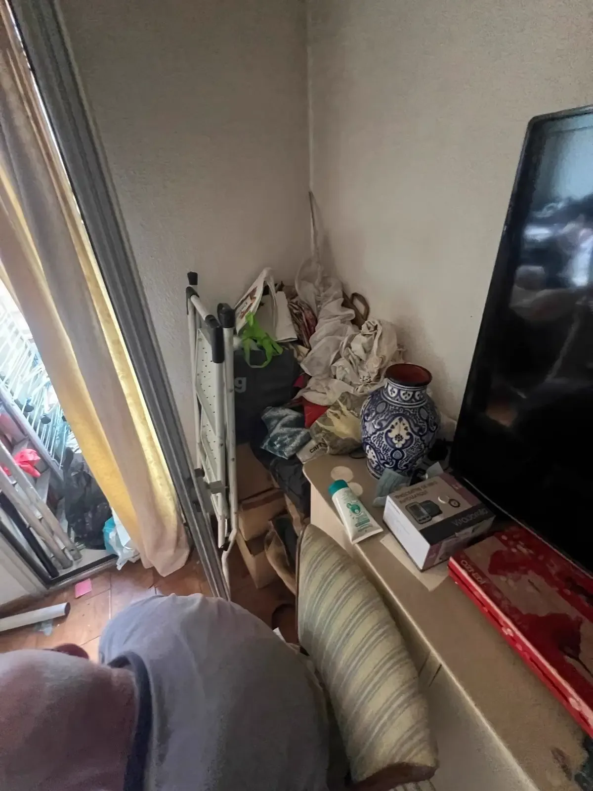 Avant intervention 13 - Remise en état d'un appartement après incendie à Nice
