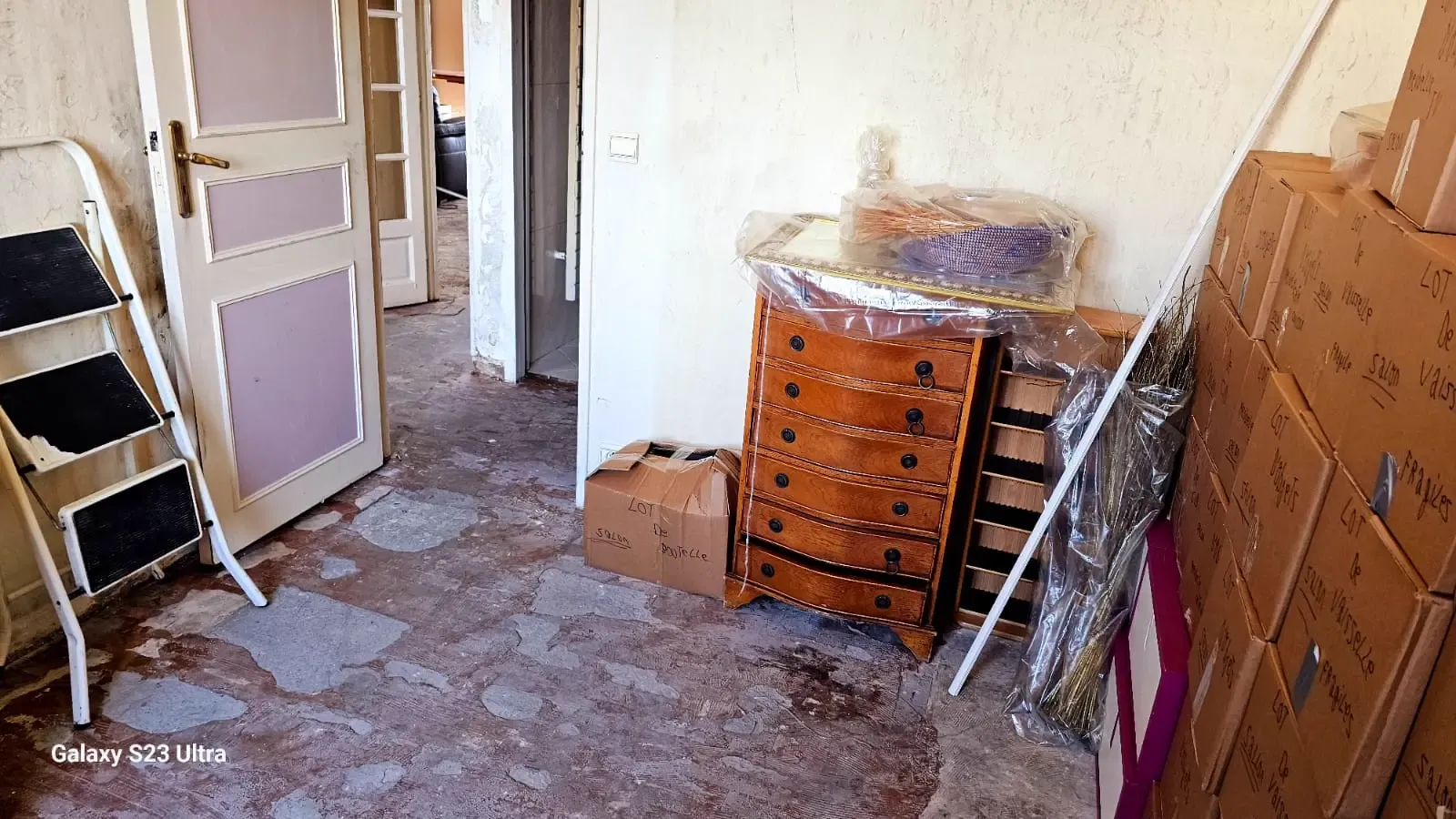 Après décontamination 21 - Rénovation complète d'un appartement après incendie à Nice