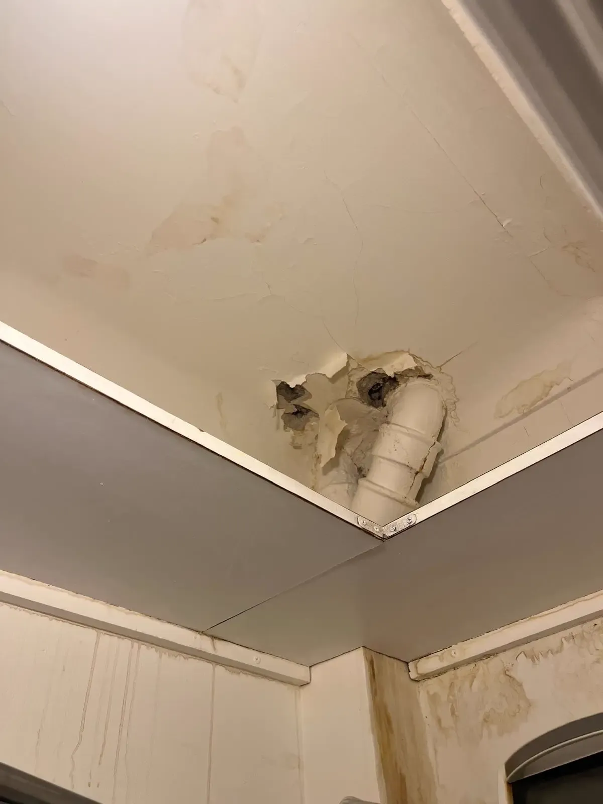 Avant intervention 2 - Rénovation suite à un sinistre
